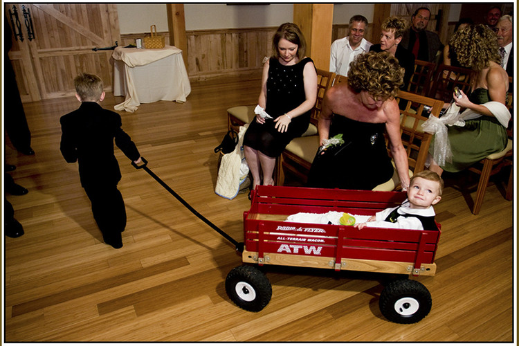 Red Barn at Outlook Farm Wedding : Outlook Farm Wedding : Portland Maine Wedding Photographer : Carl Walsh Weddings : Coastal Maine Wedding Photography: Seacoast New Hampshire Wedding photographer